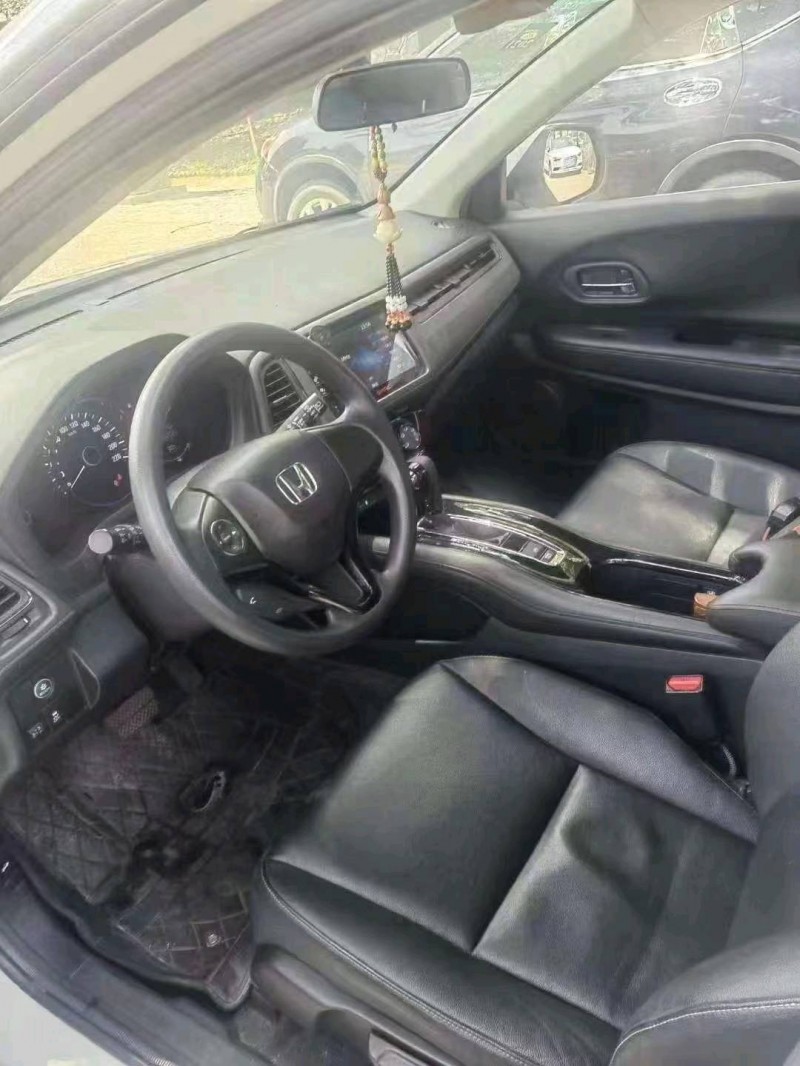 宜昌17年本田缤智7