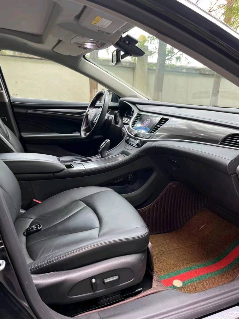 徐州21年别克君越6