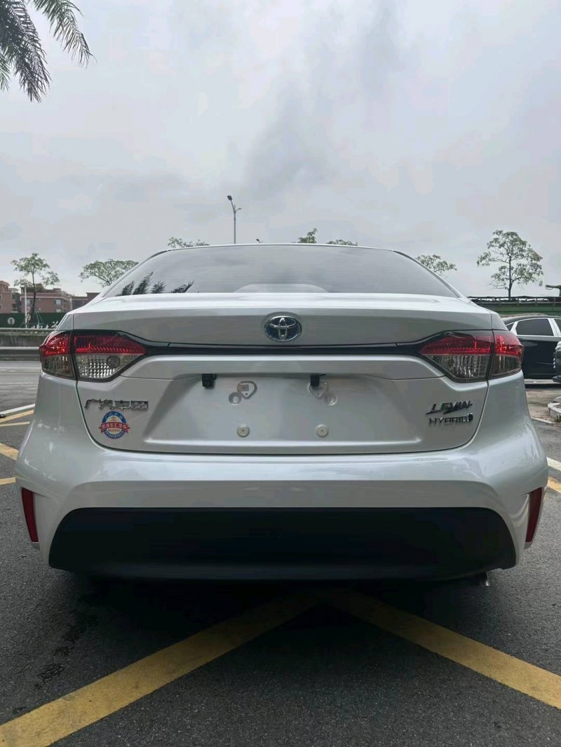 佛山23年丰田雷凌8