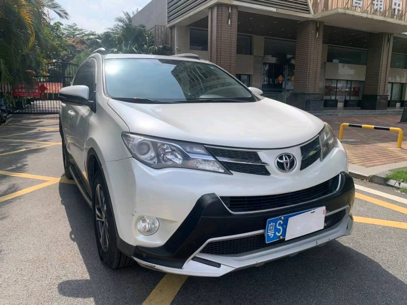 佛山15年丰田RAV43