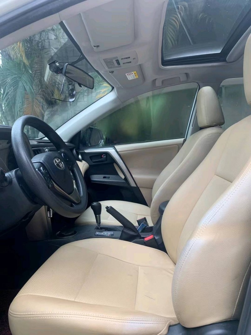 佛山15年丰田RAV46