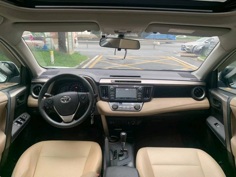 佛山15年丰田RAV47