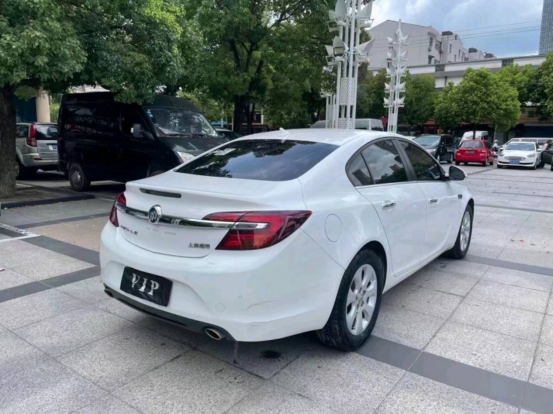 常州15年别克君威8