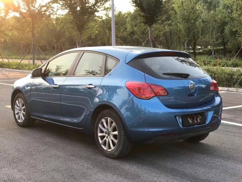 徐州12年别克英朗8