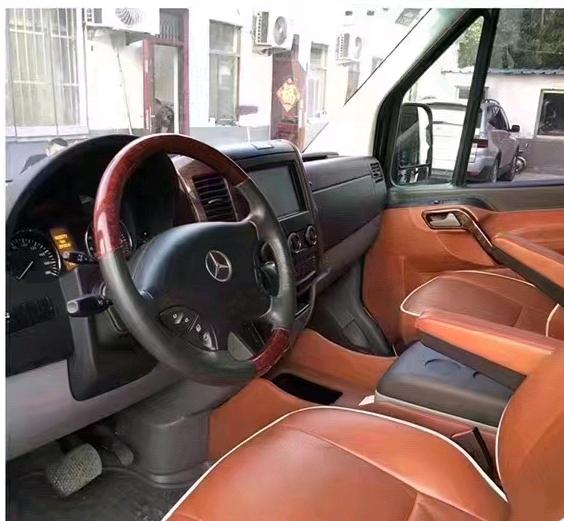 济宁14年奔驰斯宾特6