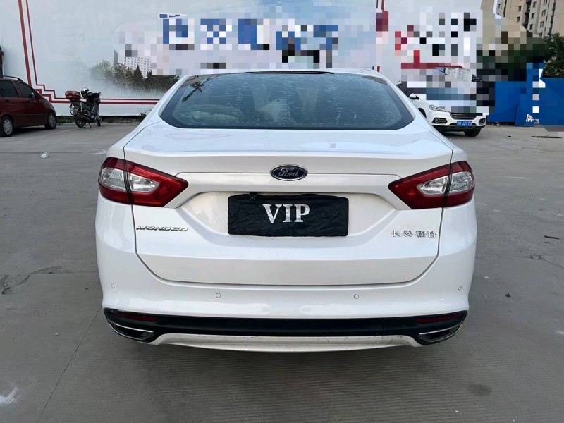 济宁16年福特蒙迪欧9