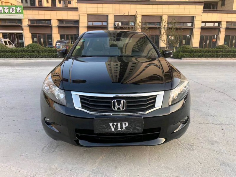 济宁10年本田雅阁1