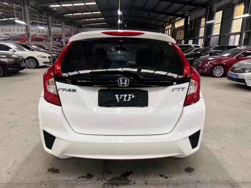 济宁15年本田飞度9