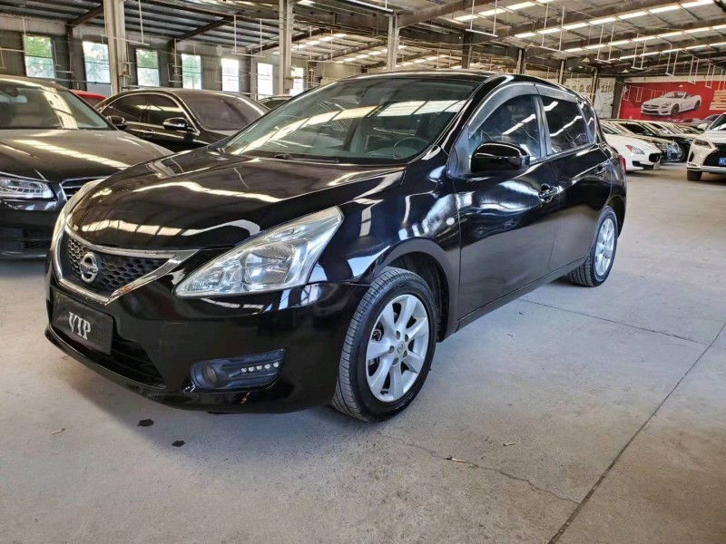 济宁14年日产骐达3