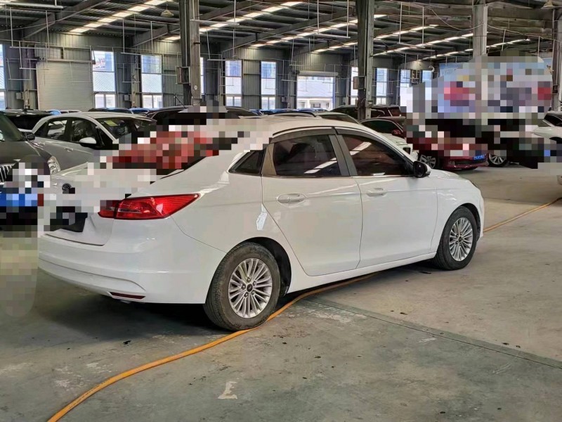 济宁17年福特福睿斯7