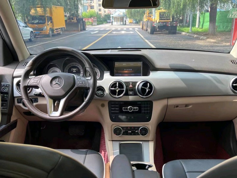 济南14年奔驰GLK3