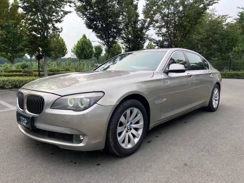 济宁12年宝马7系3