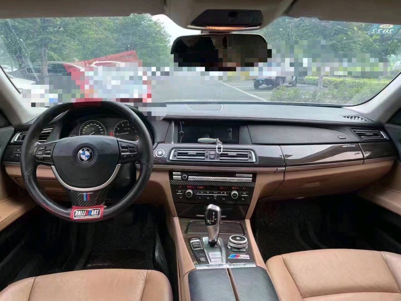 济宁12年宝马7系5