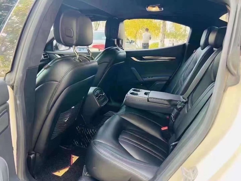 聊城16年玛莎拉蒂Ghibli6