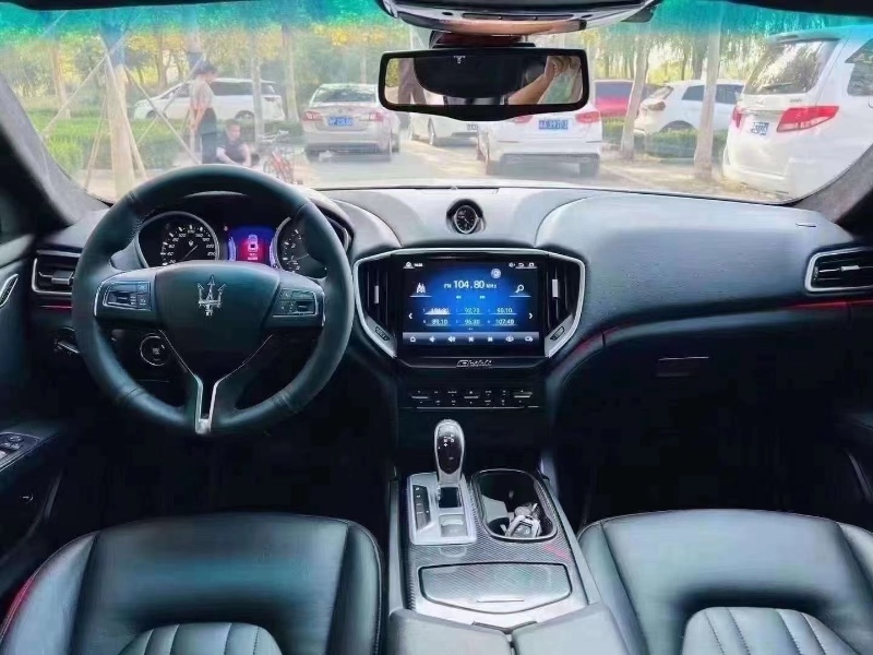 聊城16年玛莎拉蒂Ghibli9