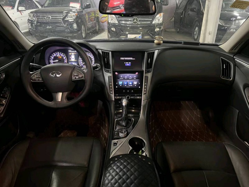 济宁16年英菲尼迪Q50L4