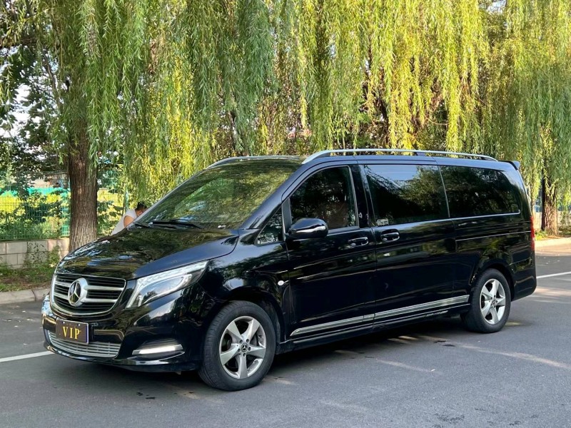 青岛20年奔驰威霆2