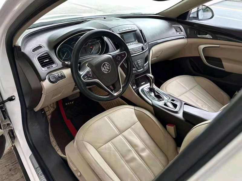 重庆16年别克君威6