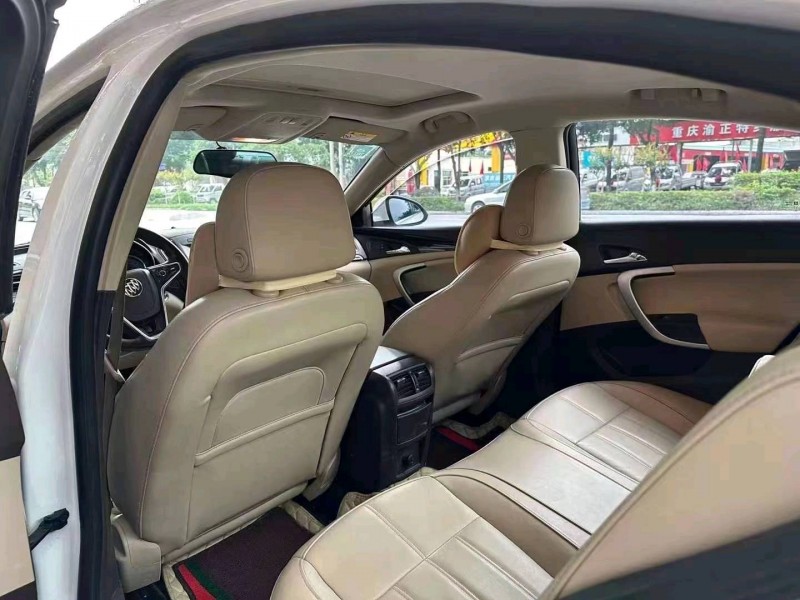 重庆16年别克君威7