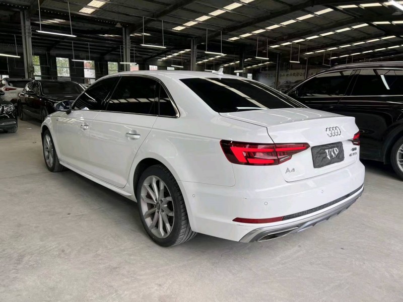 济宁19年奥迪A4L8