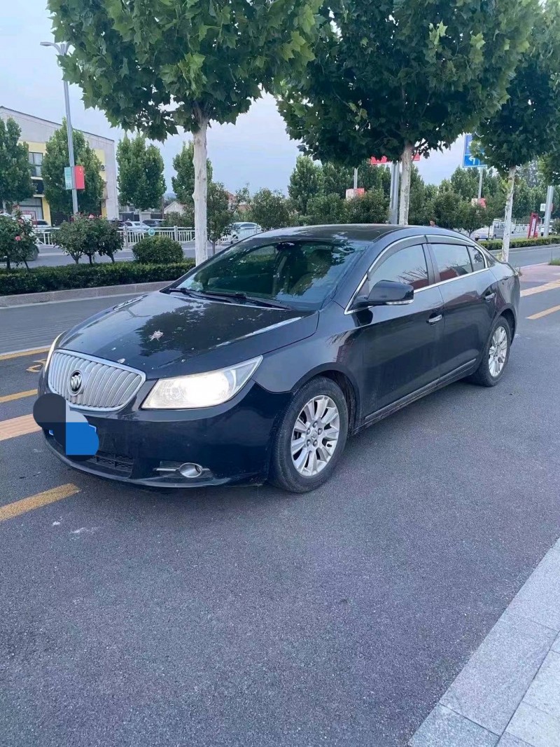 济南12年别克君越2