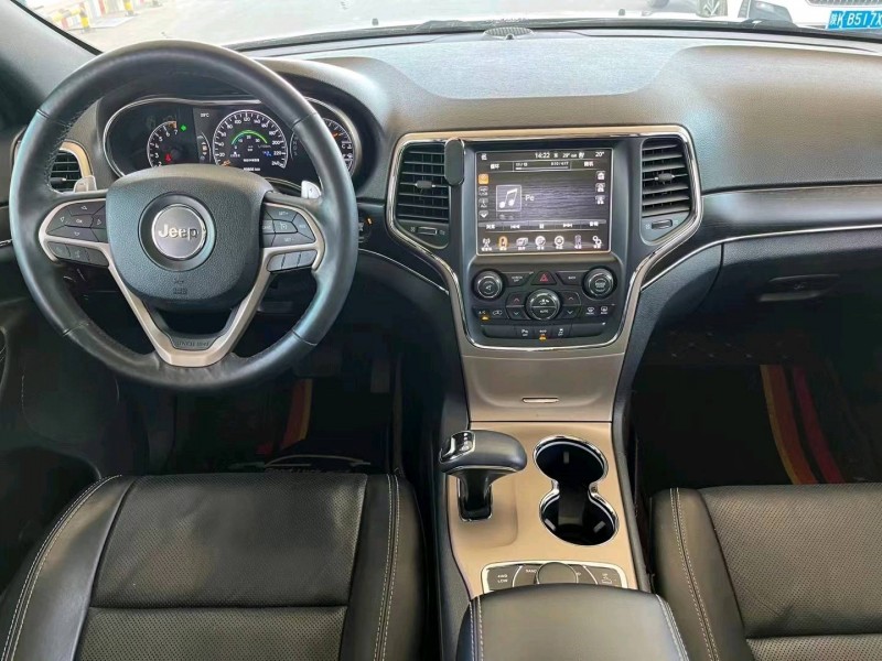 榆林14年Jeep大切诺基5