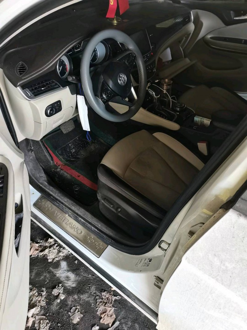 烟台16年别克威朗3