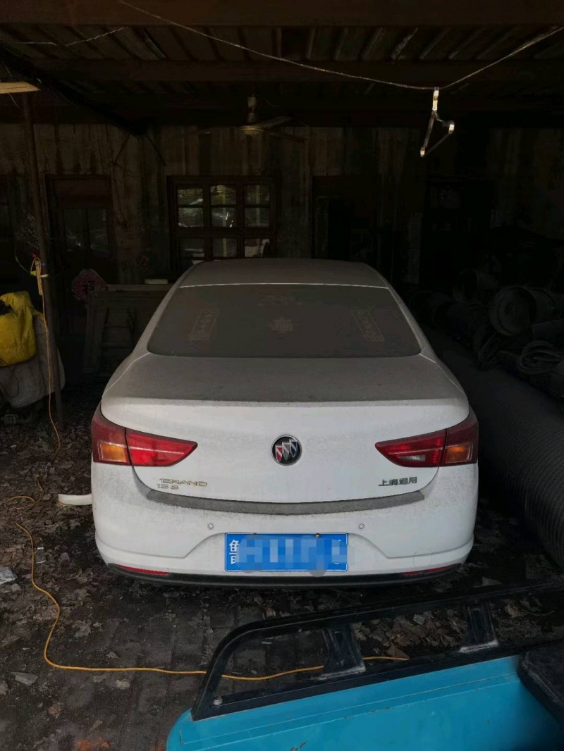 烟台16年别克威朗7