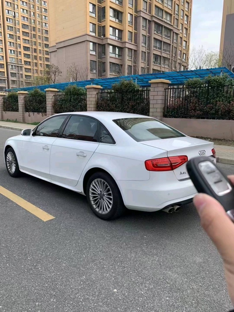 阜陽16年奧迪A4L4