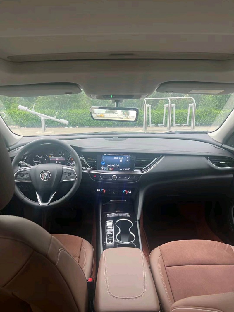 保定23年别克君威5