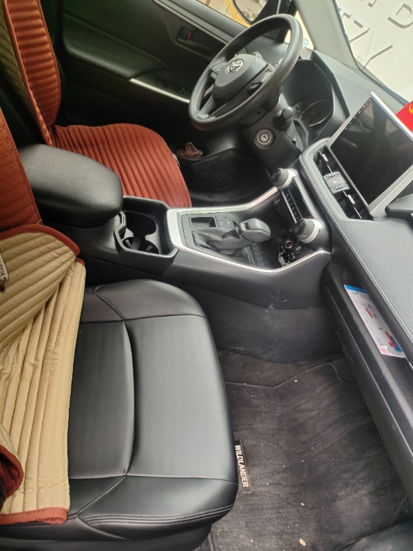 济南21年丰田威兰达4