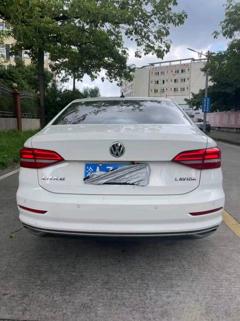深圳18年大众朗逸8