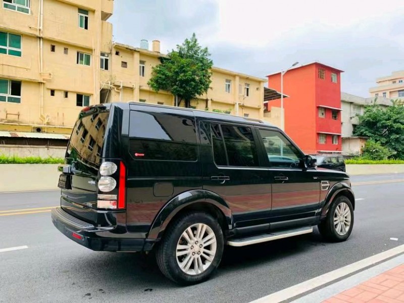 东莞15年路虎发现8