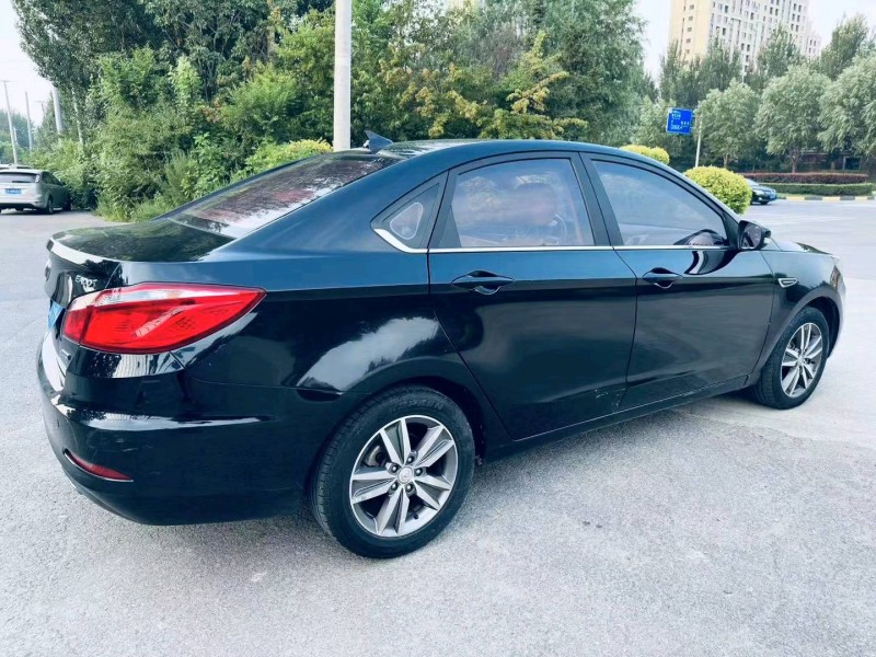 沈陽16年長安汽車逸動9