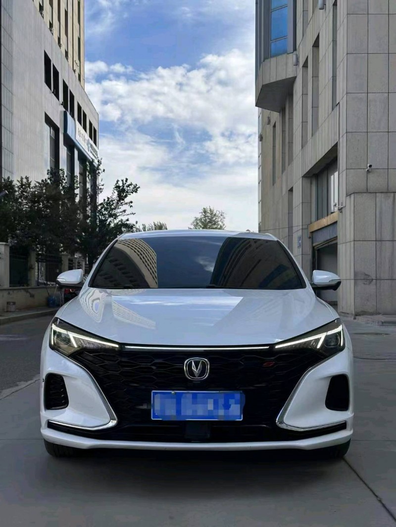 呼和浩特21年長安汽車逸動1