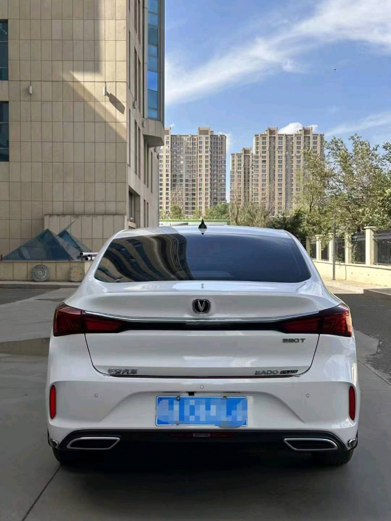 呼和浩特21年長安汽車逸動9