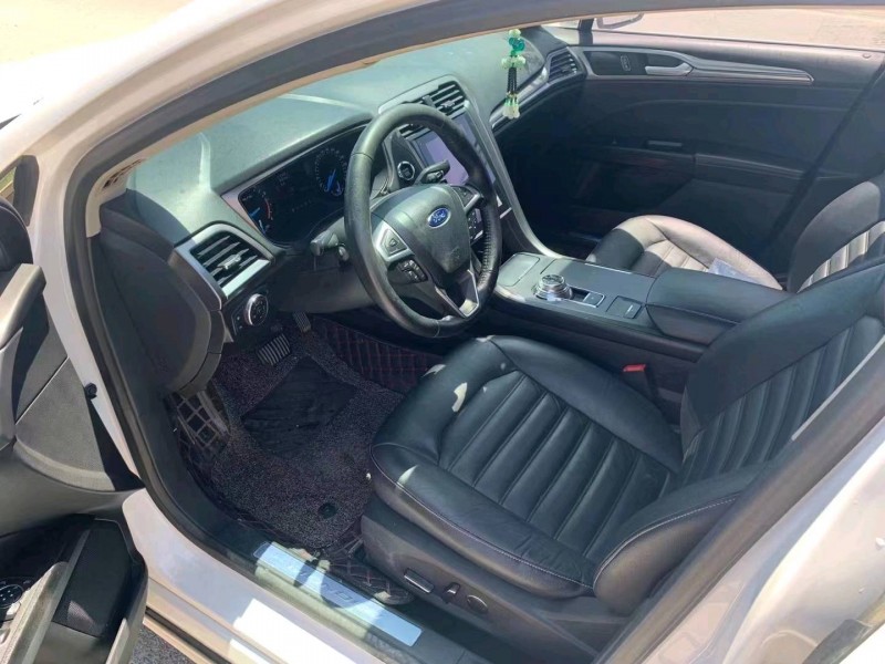 青岛17年福特蒙迪欧8