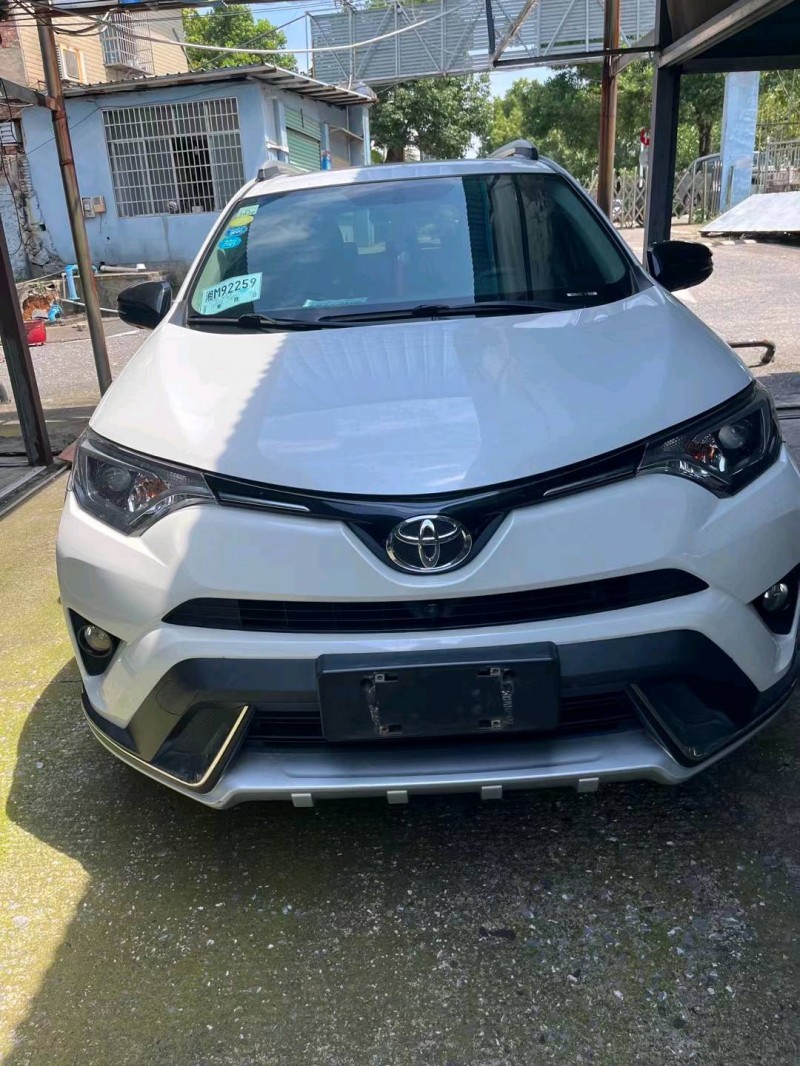 邯郸18年丰田RAV4荣放1