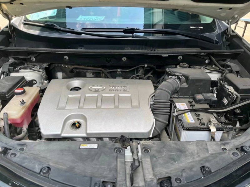 邯郸18年丰田RAV4荣放4