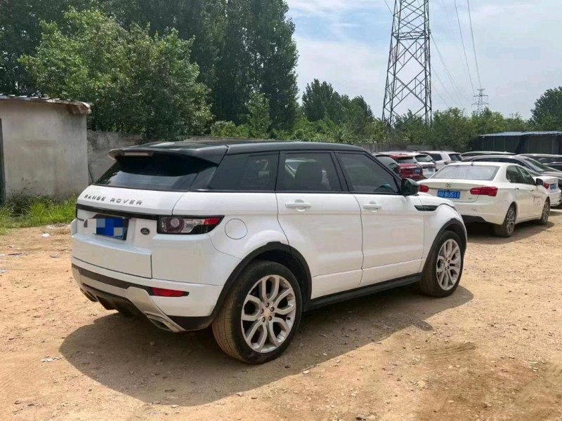 枣庄14年路虎极光9