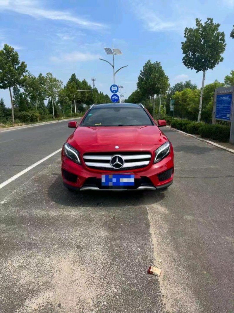 东营15年奔驰GLA1