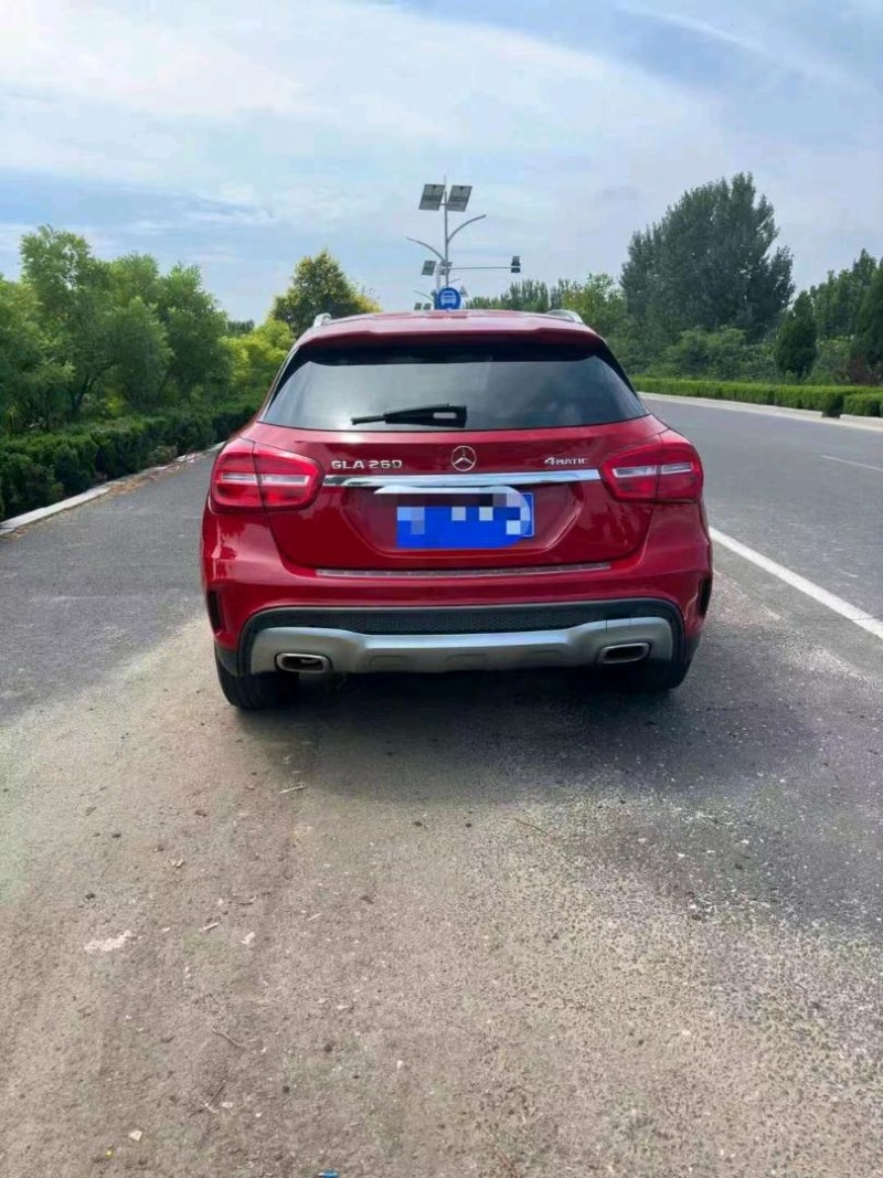 东营15年奔驰GLA5