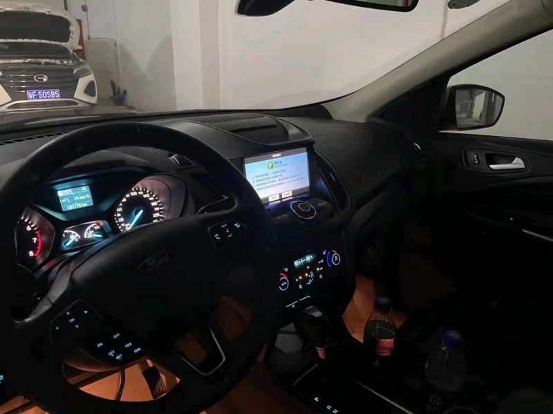 珠海17年福特翼虎3