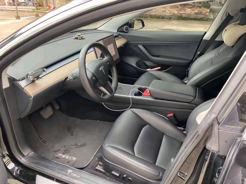 珠海20年特斯拉MODEL 32