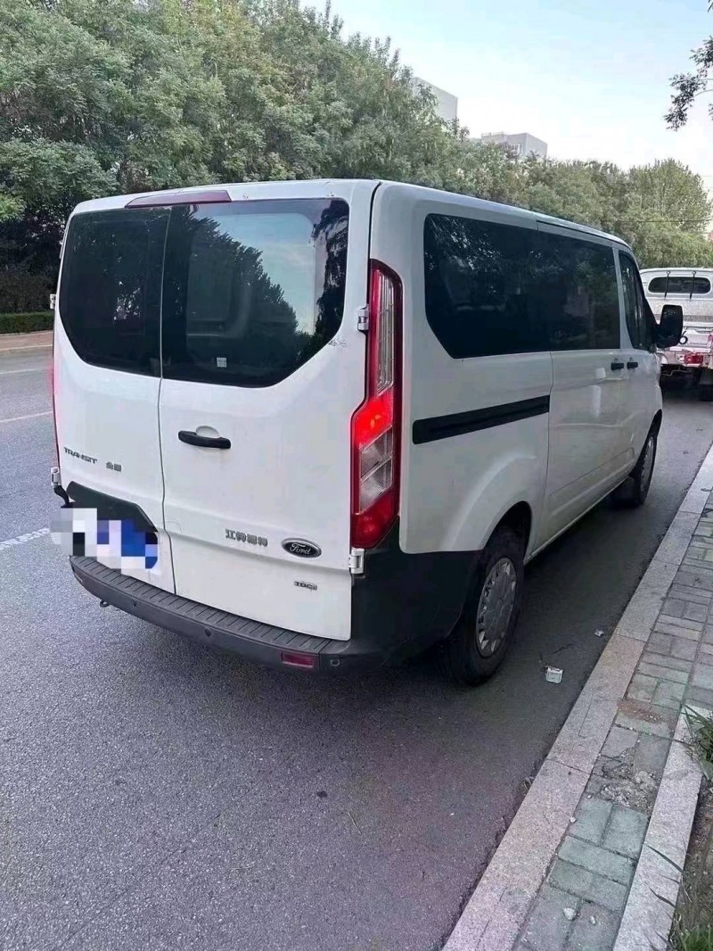 枣庄16年福特全顺5