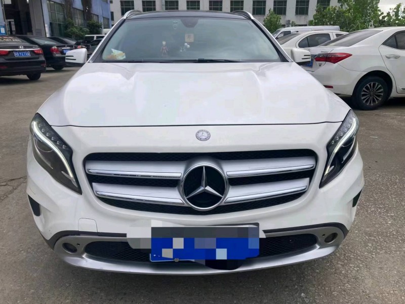 常州17年奔驰GLA1