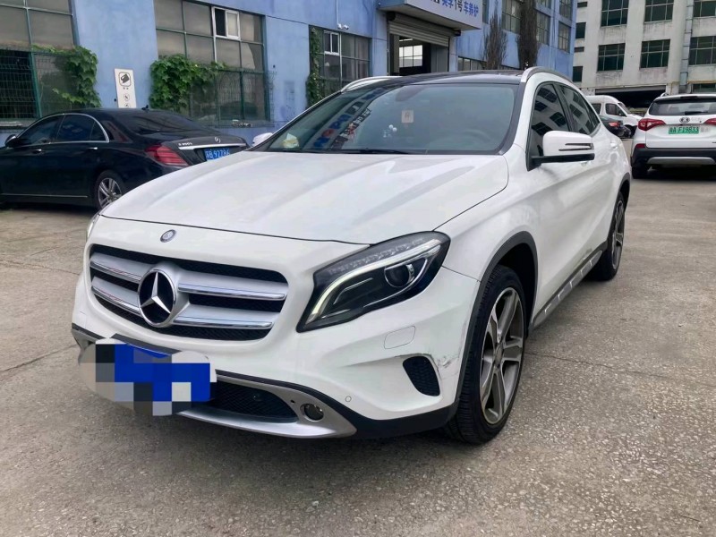 常州17年奔驰GLA7