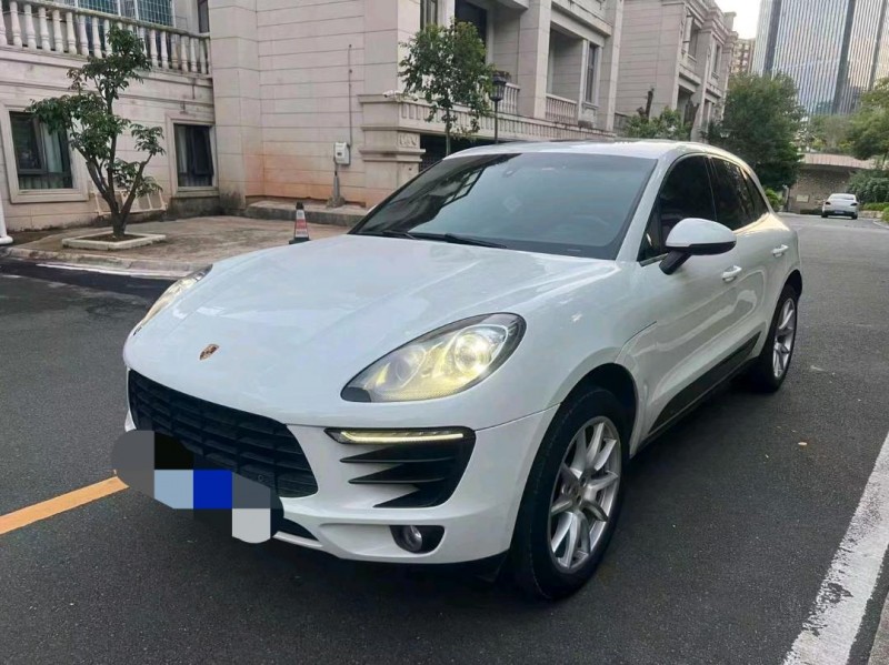 珠海14年保时捷Macan3