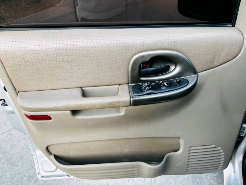 沈阳10年别克GL83