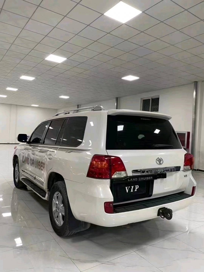 廊坊15年丰田兰德酷路泽8